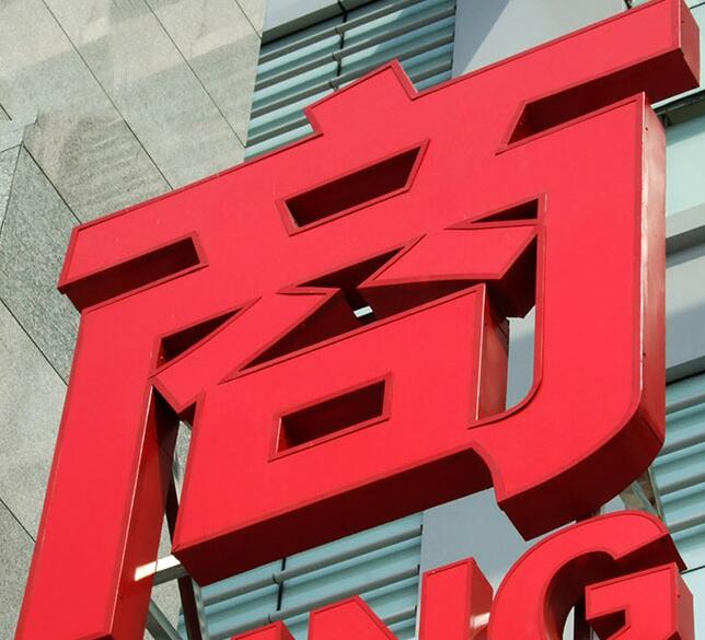 不銹鋼烤漆字價(jià)格，不銹鋼烤漆發(fā)光字多少錢一平方米？