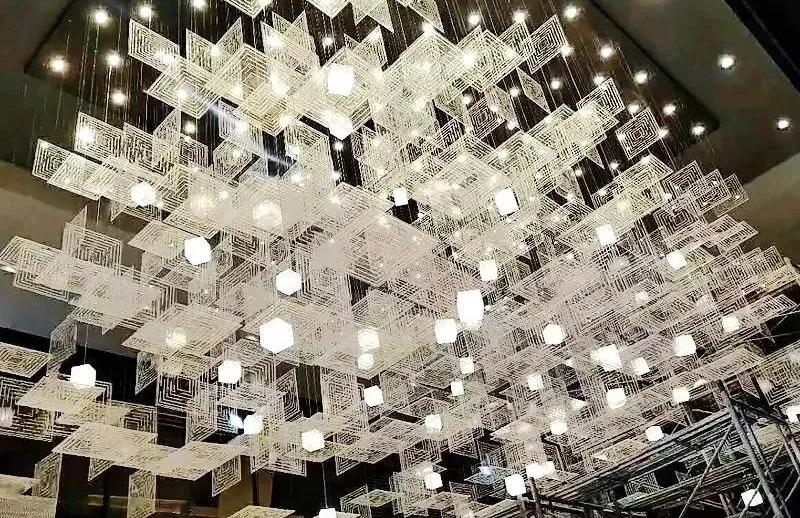 真沒想到,這么漂亮的燈是用亞克力做的