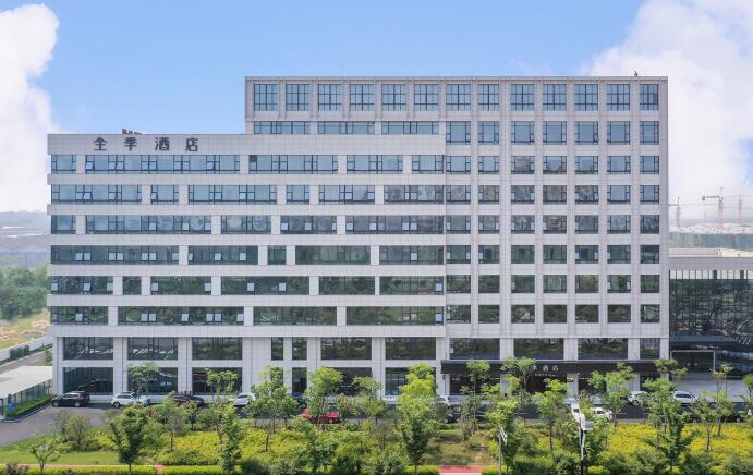 大型樓頂發(fā)光字使用鍍鋅板還是鋁板比較好