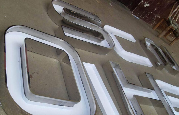 LED發光字制作方法