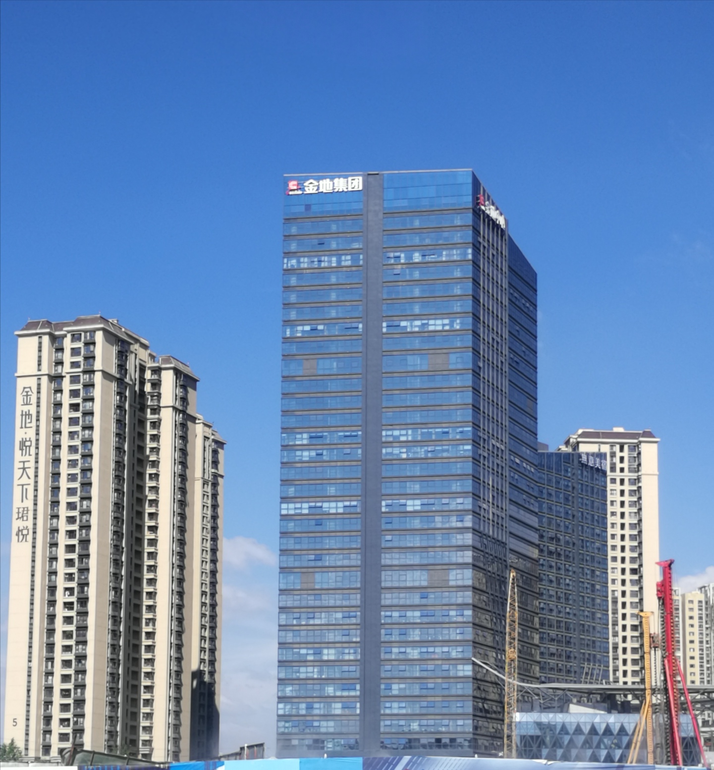 廣告燈箱設(shè)計(jì)要遵循哪些規(guī)則呢？