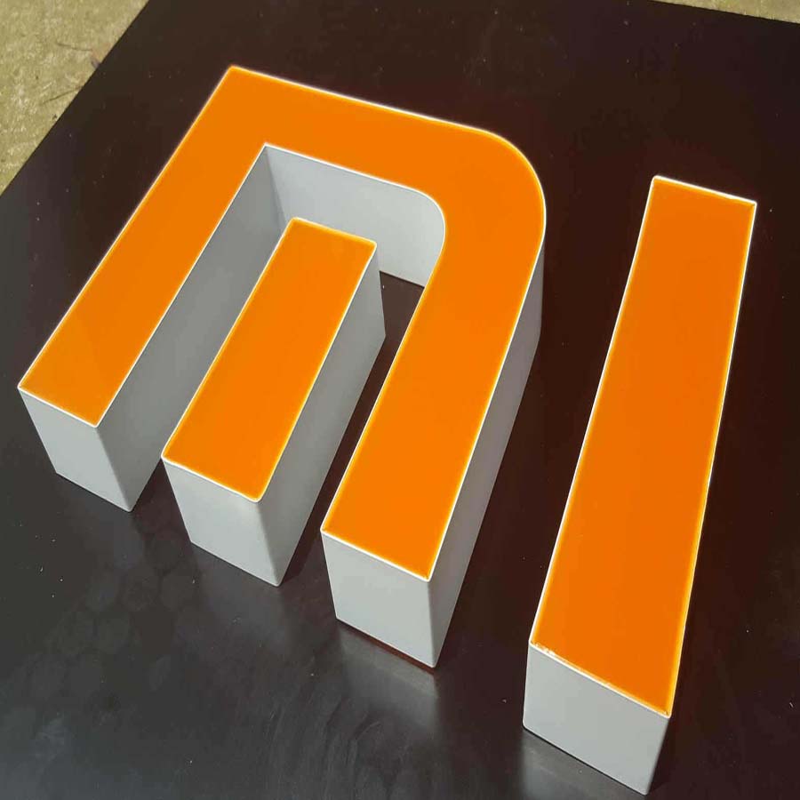 超級(jí)發(fā)光字